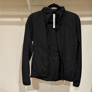 LULULEMON LIGHT RAIN JACKET